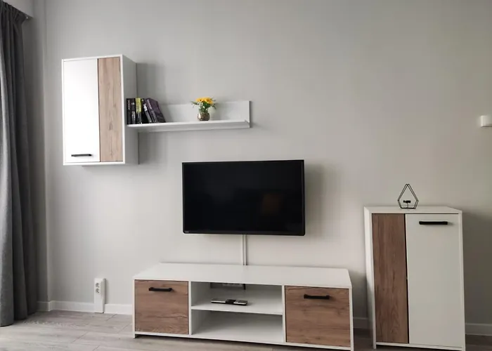 Maya\'S Airport Apartment